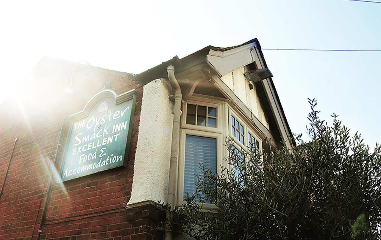 The Oyster Smack Hotel Burnham-on-Crouch Exterior photo